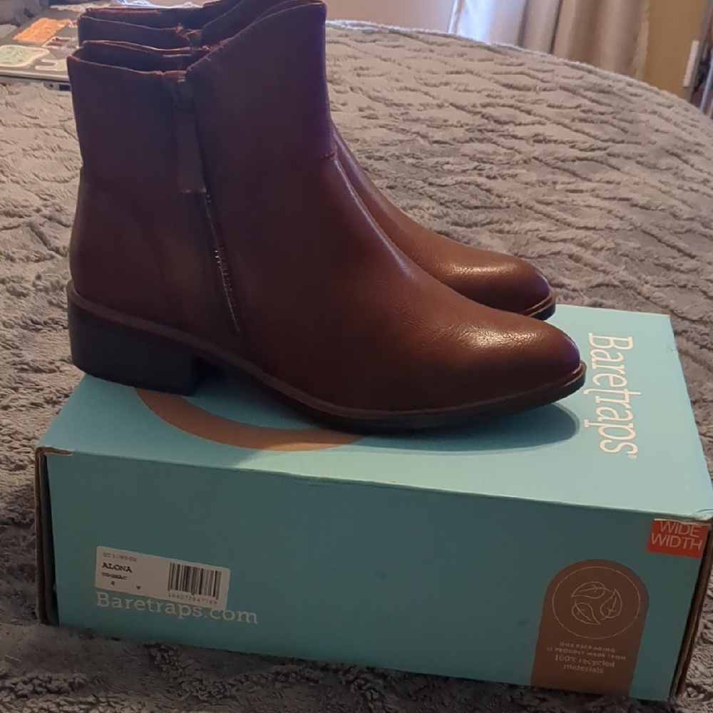 BareTraps Women's Tan Ankle Booties